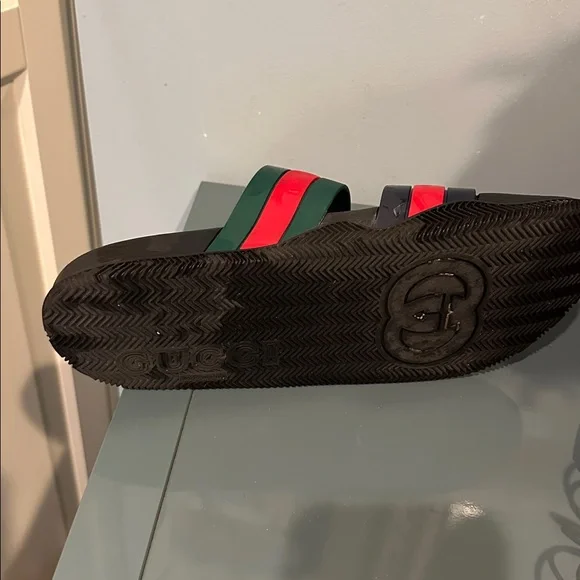 Gucci Red and Green Men's Sandals - Picture 2 of 7